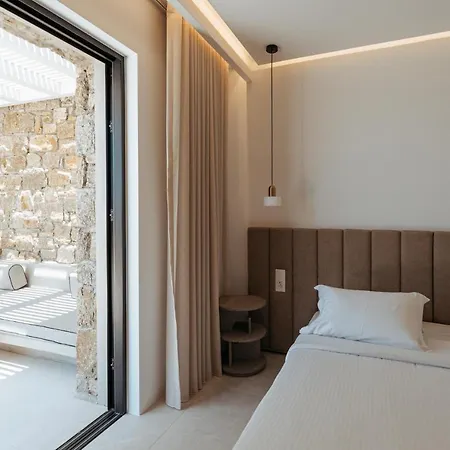 Splendid Mykonos Waterfront بلاتيس يالوس