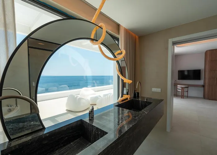 Splendid Mykonos Waterfront