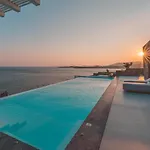 Splendid Mykonos Waterfront Villa *